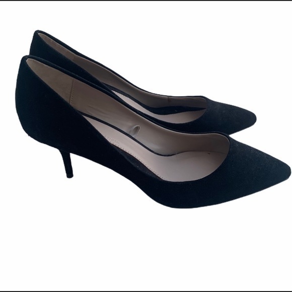 Zara Basic Collection Black Suede Heels - Picture 5 of 6